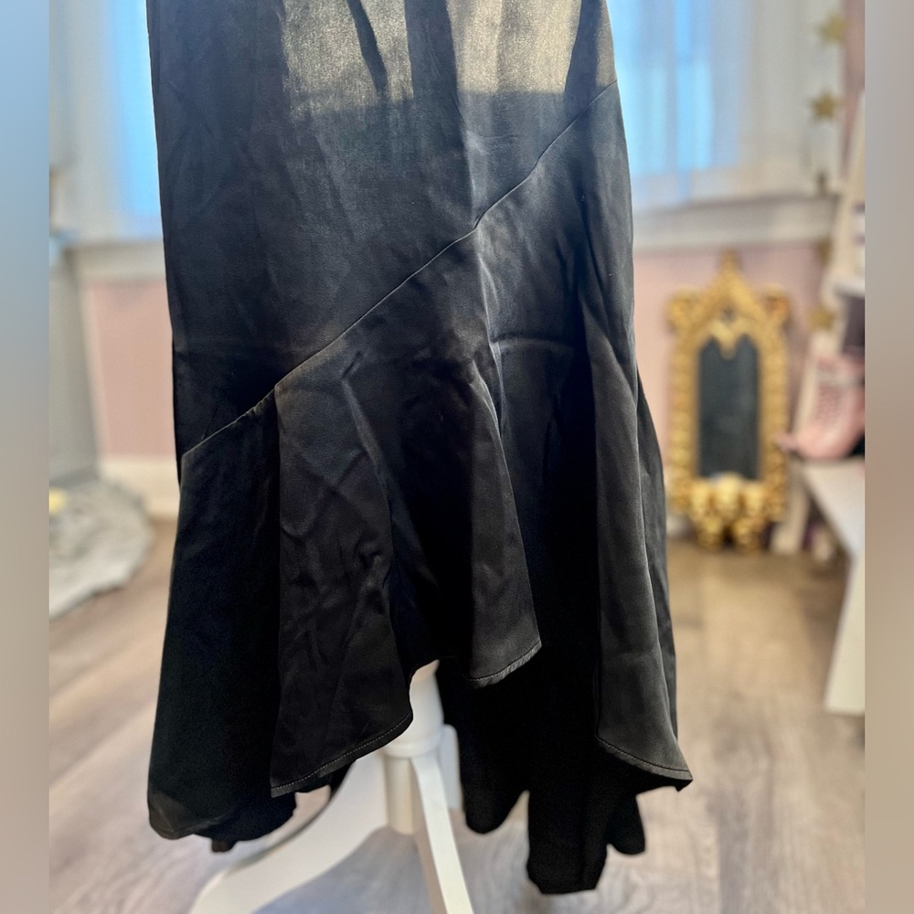 ✨💖HP💖✨ VILA Satin Black High Low Flounce Hem Midi Dress - Picture 4 of 8